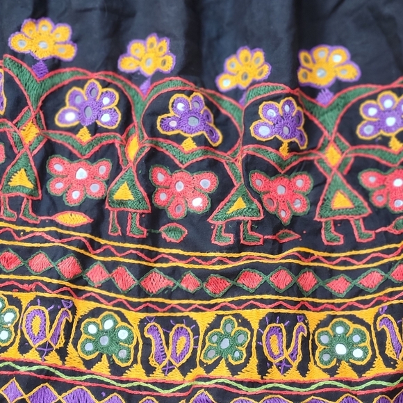 Vintage NWT PASSPORT PIER 1 Indian Cotton Embroidered Boho Skirt With Mirrors - Picture 4 of 13